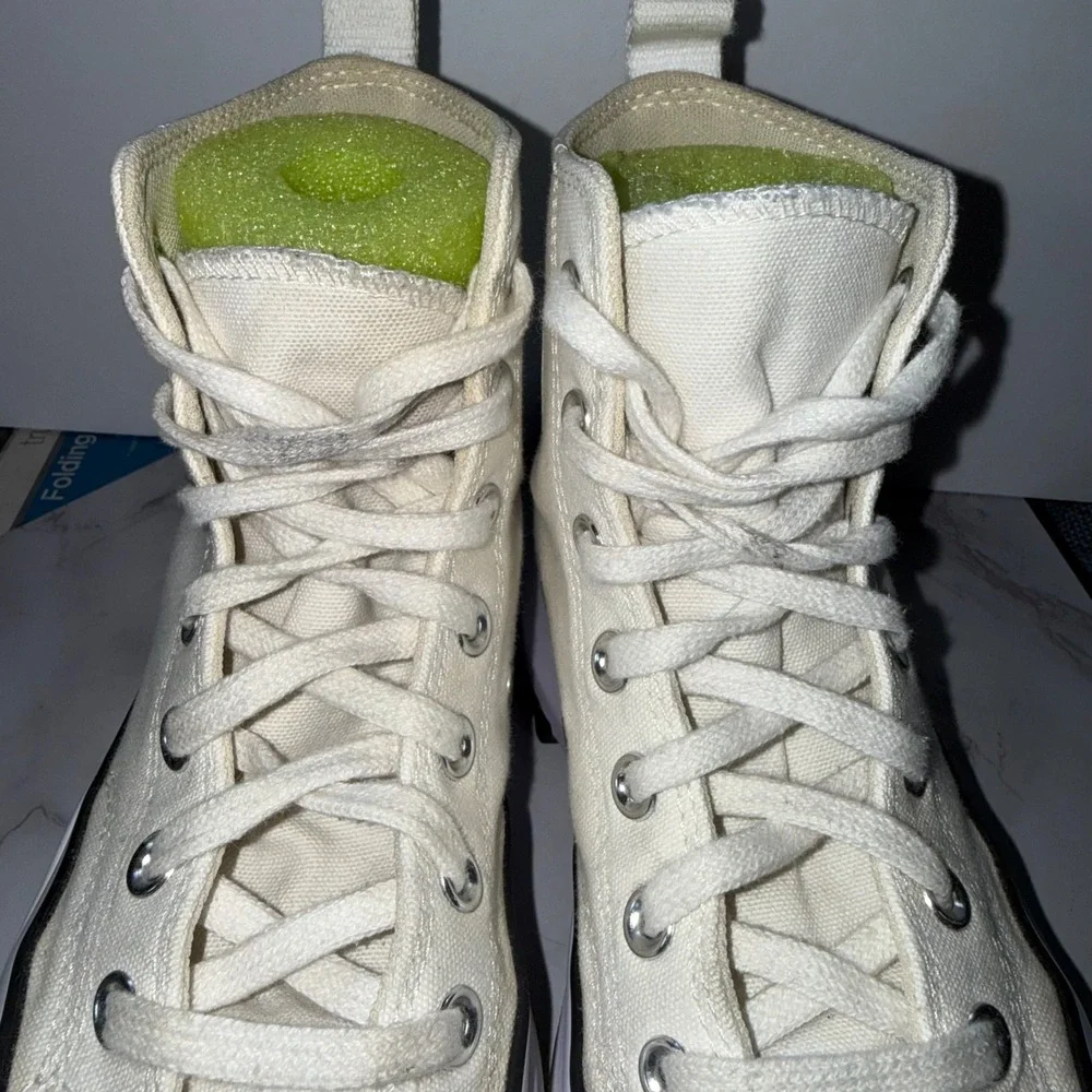 Converse Run Star Hike High Top Womens 7 Platform Lugged Sneakers Streetwear